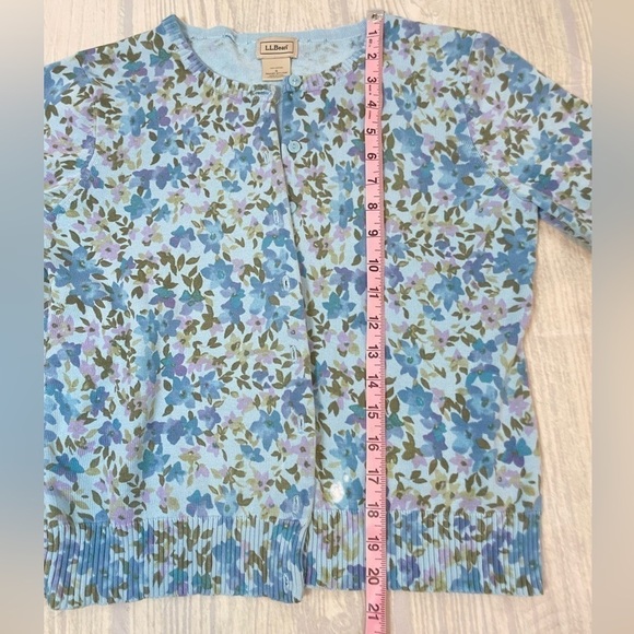 L.L. Bean 100% Cotton Blue Purple Floral classic Button Cardigan sweater top - Picture 9 of 16
